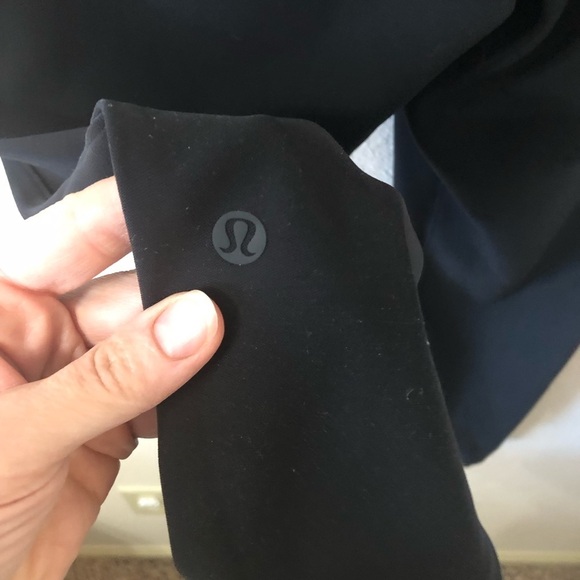 Lululemon Womens on the Fly Jogger in Black - Size 6 - Picture 6 of 9